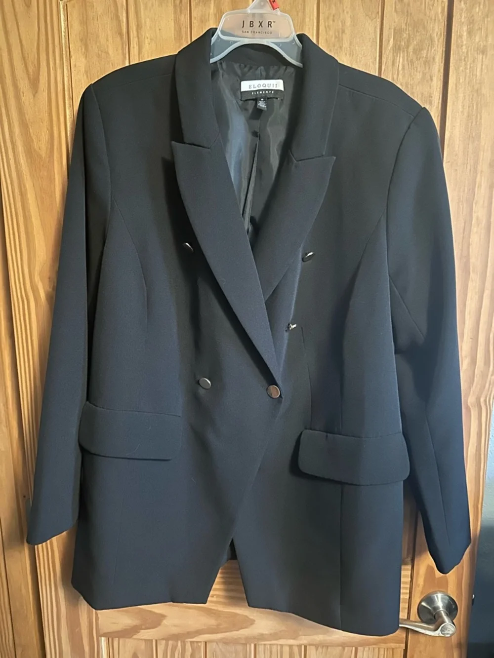 ELOQUII Elements Women's Plus Black Fitted Angular Blazer with Gold Buttons - Picture 3 of 8